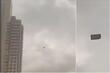 Širi se snimak oluje u Turskoj: Iz nebodera u Ankari u nebo odletio kauč