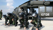 NATO na Kosovu dovodi još 700 novih vojnika