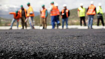 Za 42 kilometra asfalta islaćeno 509 miliona 