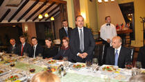 Isa Mustafa priredio večeru u čast Nishanija
