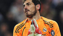 Casillas: Pustite Kariusa na miru