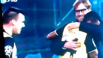 Pobjedu Dortmunda protiv Marseillea Klopp čestitao Sarru šamarčinom