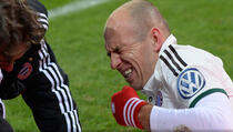 Robben nakon ovog starta završio na nosilima