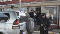 Osumnjičen za oružanu pljačku izručen Kosovu