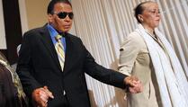 Muhammad Ali je na samrti