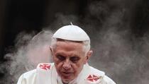Gay lobiji i bludničenja u Vatikanu otjerali su papu!?