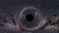Masa crnih rupa se brže uvećava