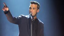 Robbie Williams će pjevati na vjenčanju svoga oca