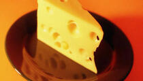 Tvrdi sir sprječava nastanak karijesa