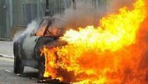 Zapaljen auto u Mitrovici