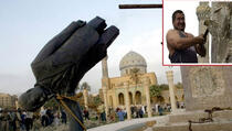 Rušio statuu diktatora, a danas žali za Sadamom