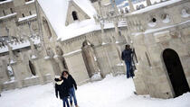 Snježna oluja zavejala putnike u Mađarskoj