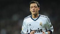 Barcelona šalje ponudu za Mesuta Ozila?