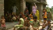Video: Sedamdeset posto Indijaca gladuje