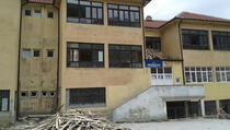 Renovira se osnovna i niža srednja škola u Restelici