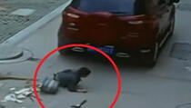 VIDEO: Dijete (6) pregazio auto, a ono ustalo i odšetalo