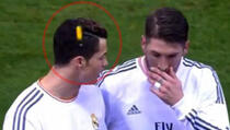 Ronaldo pogođen upaljačem u glavu