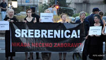 Biciklisti koji su iz Beograda krenuli u Srebrenicu su heroji, ali u Srbiji su skoro svi četnici