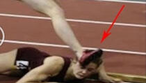 VIDEO: Atletičarka pala na trci, ostale je pregazile... 