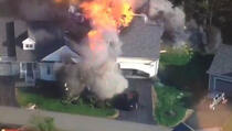 Kuća eksplodirala pred TV kamerama