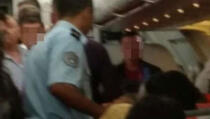 Kosovari se tukli u avionu na liniji Priština - Ženeva