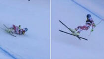 (UZNEMIRUJUĆI VIDEO) Skijaš pao i polomio se!