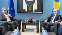 Hahn: Kosovu treba dati mogućnost da se približi EU