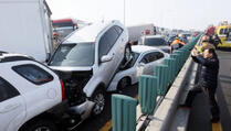KOREJA: Strašan lančani sudar 100 automobila, dvoje poginulo