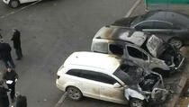 Priština: Spaljen automobil, osumnjičeni pucali na policiju (Foto)