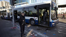 Tel Aviv: Putnici ranjeni u napadu nožem