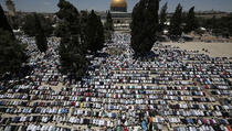 Jerusalem: Deseci hiljada vjernika na Brdu džamija za ramazan