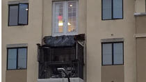 Pao balkon - poginulo pet studenata