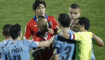 Čile izbacio prvaka, Urugvaj igrao s devetoricom