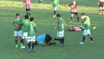 Evo kako je argentinski fudbaler brutalno nokautirao sudiju!
