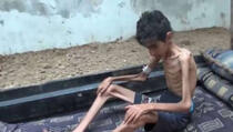 Zločini u Siriji: Ovaj dječak će vas natjerati na suze! (Video)