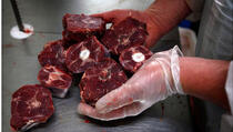 Peć: Pronađeno pokvareno meso u klanici, vlasniku određen pritvor