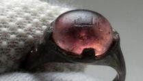 Misterija prstena sa zapisom "Za Allaha" nađenog u vikinškom grobu