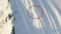 (VIDEO) Ovaj skijaš preživio nešto najstrašnije što se ikada na snijegu može vidjeti