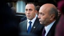 Sukob Haradinaja i Mustafe na Facebooku