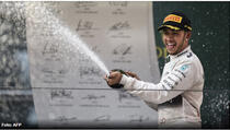 Hamiltonu pobjeda, dvostruki trijumf Mercedesa