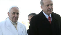 Erdogan oštro osudio izjavu pape Franje o Armencima