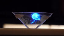 Pretvorite pametni telefon u 3D hologramski projektor