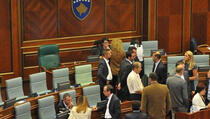 Dramatična situacija u Skupštini Kosova