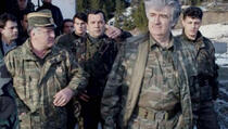 SAD, Britanija i Francuska pustili Ratka Mladića da osvoji Srebrenicu