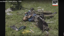 Video iz vremena rata na Kosovu: Albanci iz Albanije ubijeni na granici od strane Srba!