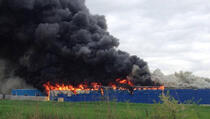 Požar u Uroševcu:  Fabrika obuće u plamenu (VIDEO)