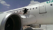 Za eksploziju u somalijskom avionu osumnjičen putnik u invalidskim kolicima