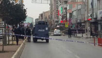 ISTANBUL: Bacili bombu u kontejner, dvoje ranjeno (VIDEO)