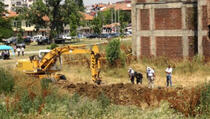 Nastavlja se iskopavanje terena u potrazi za grobnicom u Prištini