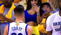 Atraktivna navijačica seksi gestom ukrala svu pažnju na NBA finalu (VIDEO)